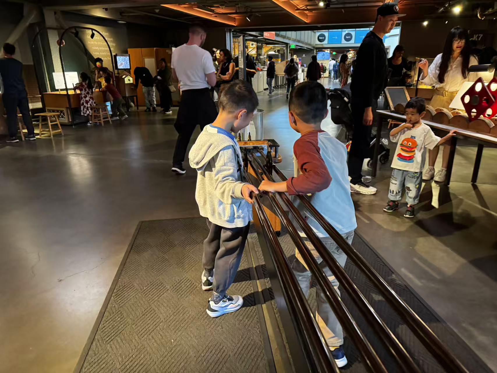 Exploratorium exhibit